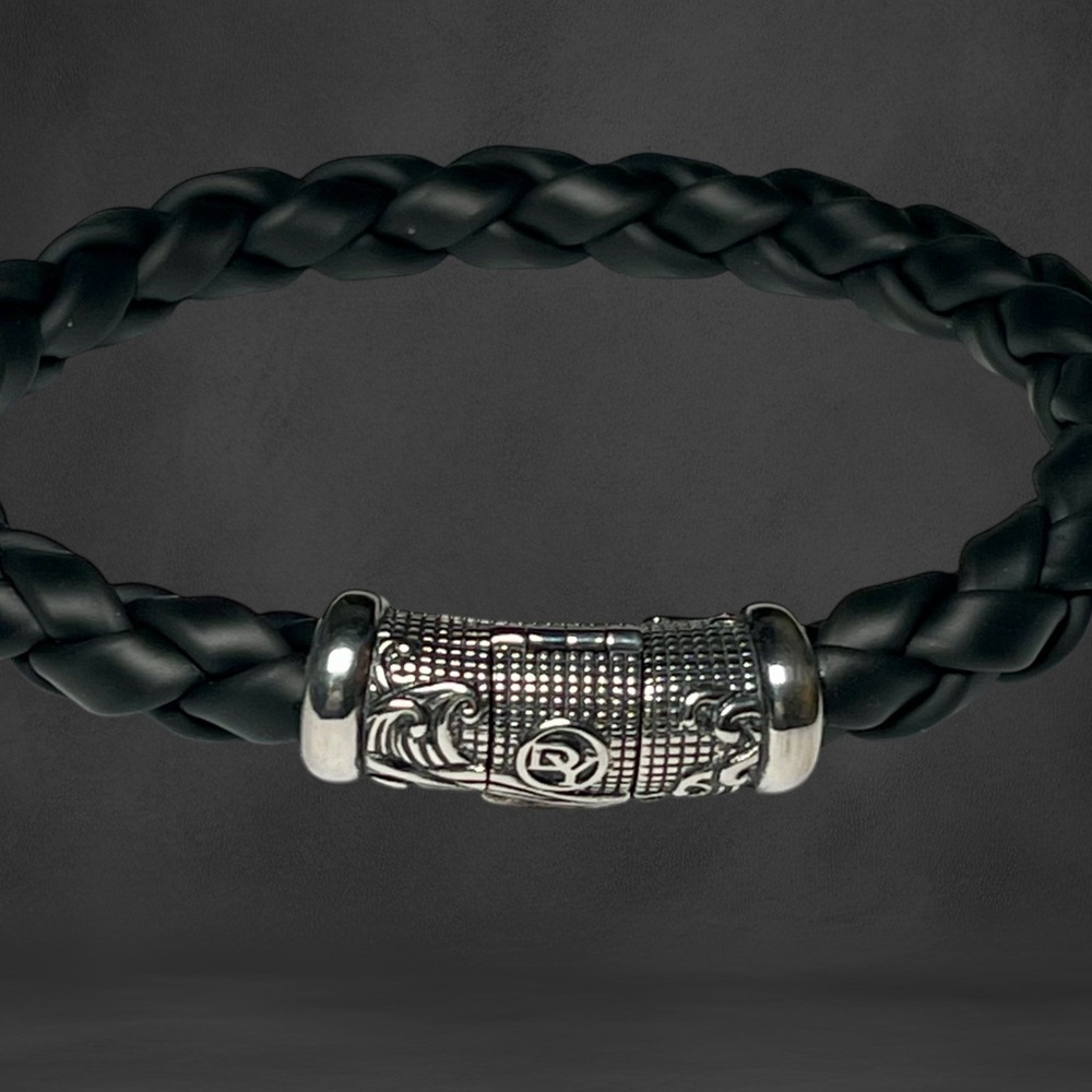 David Yurman Wave Bracelet 8mm. Black Rubber and Sterling Silver 8” Medium.